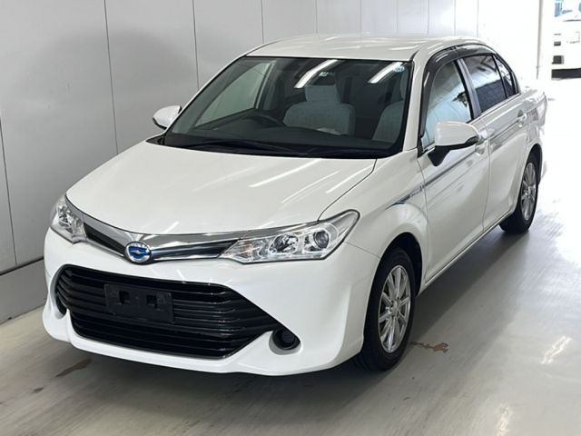 3002 Toyota Corolla axio NKE165 2015 г. (KCAA Yamaguchi)